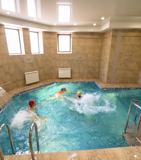 Санаторий «Буковая роща» г. Железноводск. Бассейн Санаторий «Буковая роща» г. Железноводск. Бассейн