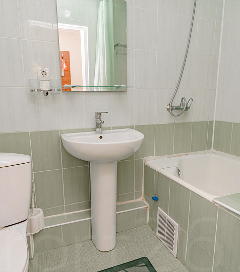 Санаторий «Долина Нарзанов» Железноводск, двухместный номер, ванная комната Санаторий «Долина Нарзанов» Железноводск, двухместный номер, ванная комната