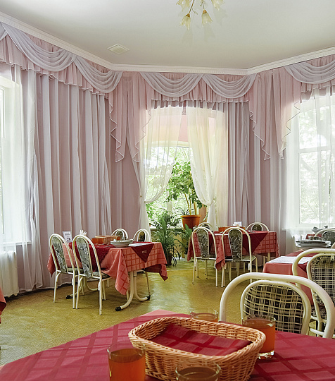 Санаторий «Надежда» г. Ессентуки. Столовая Санаторий «Надежда» г. Ессентуки. Столовая