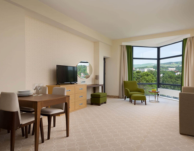  Спа-отель Green Resort Hotel & Spa г. Кисловодск. Номер "3-х комнатные апартаменты"