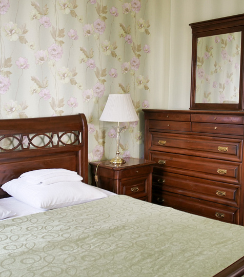  Санаторий «Нарзан» г. Кисловодск. Номер «Люкс», корпус №1 «Центральный». В этом номере отдыхал поэт В.В. Маяковский