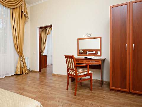 Санаторий «Шахтёр», г. Ессентуки. Корпус «Дача генерала Макарова», номера