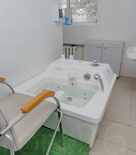  Санаторий «Центр-Союз» г. Ессентуки. Ванное отделение, двухкамерные ванны для ног
