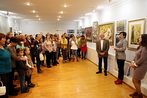 Выставку эмальеров Вдовкиных представили в доме-музее Алябьева