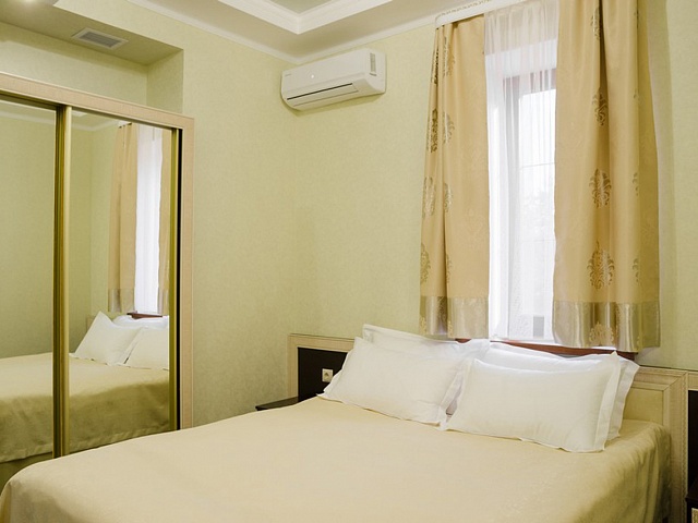 СПА-комплекс «Рафаэль», Железноводск. 4-местный 3-комнатный номер «Люкс»