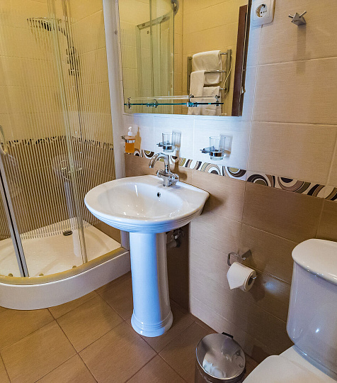  Медицинский центр «Княжна Мери» Железноводск. Ванная комната в номере 3-х комнатные апартаменты