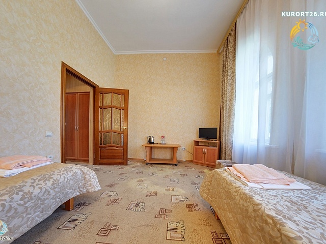 Санаторий «Целебный Ключ», Ессентуки. 2-местный 1-комнатный номер 2 категории
