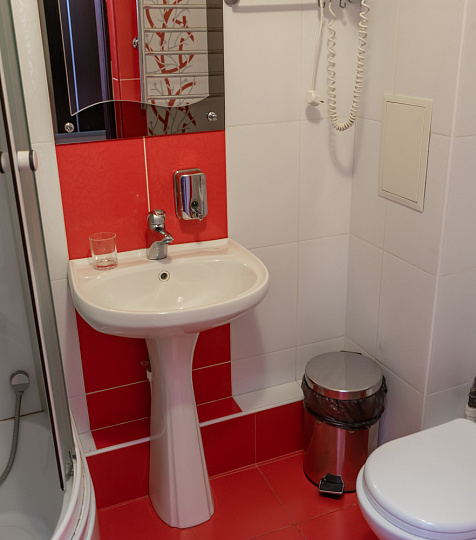  Санаторий «Юность» Ессентуки, ванная комната в номере двухместный стандарт