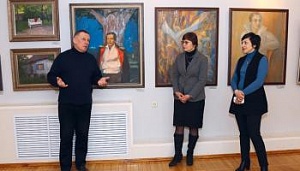 В выставочном зале дома Алябьева представлены живописные и скульптурные образы Лермонтова