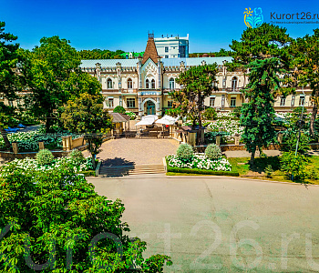  Санаторий &laquo;Истокъ&raquo; г. Ессентуки. Фасад