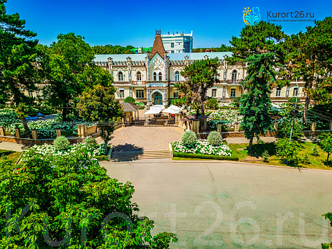  Санаторий &laquo;Истокъ&raquo; г. Ессентуки. Фасад