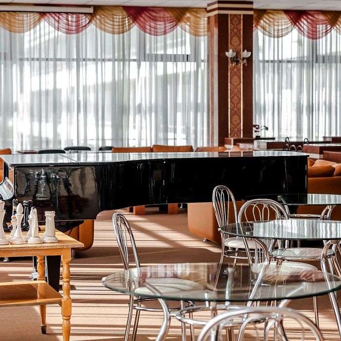  Санаторий «Россия» г. Ессентуки. Зал отдыха