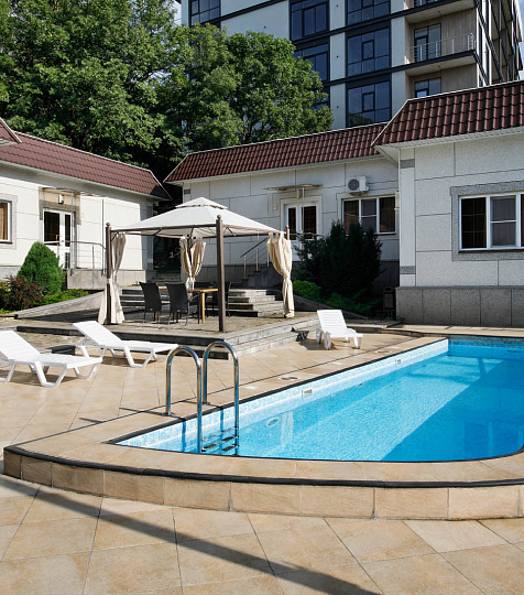  Оздоровительный комплекс «Затерянный рай у Машука», бассейн на улице