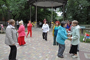 В Лечебном парке Ессентуков прошел прощальный бал