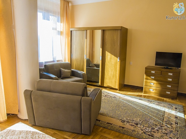 Санаторий «им. Г. К. Орджоникидзе», Кисловодск. 2-местный номер «Студия»