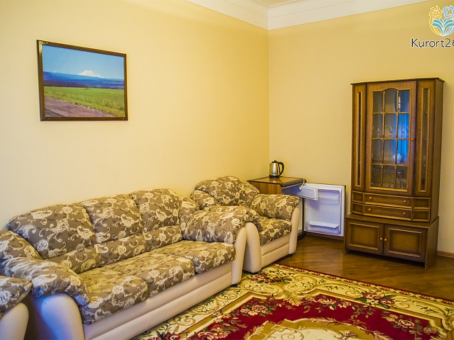 Санаторий «им. Г. К. Орджоникидзе», Кисловодск. 2-местный номер «Люкс»
