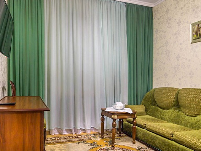 Санаторий «Москва», Ессентуки. 2-местный 2-комнатный номер «Люкс», корпус 1