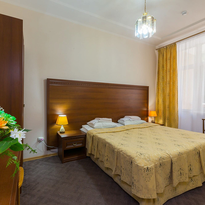  Санаторий «Москва», г. Кисловодск. Двухместный номер «Люкс»