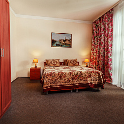  Пансионат Мечта, номер Люкс 3 комнатный с балконом