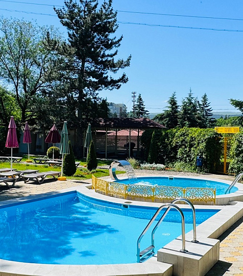  Санаторий «Кругозор» г. Кисловодск. Открытый бассейн