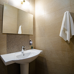  Санаторий «Буковая роща», Железноводск. Ванная комната в номере двухместный «Студия»