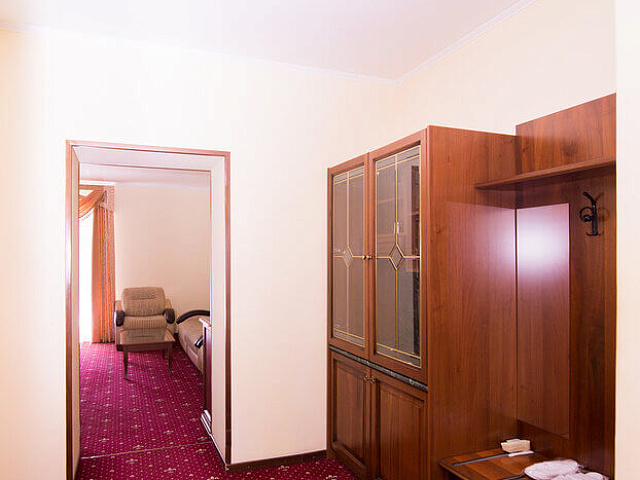 Санаторий «Долина Нарзанов», Ессентуки. 2-местный 2-комнатный «Апартамент»