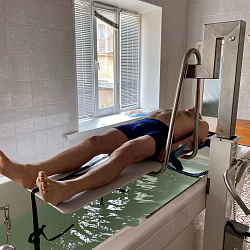  Центральный Военный санаторий, Пятигорск. Подводное вытяжение позвоночника