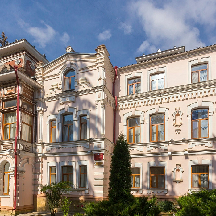  Санаторий «им. С.М. Кирова» Кисловодск. Территория