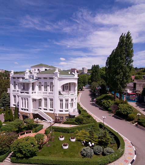  Санаторий «Долина Нарзанов» г. Кисловодск. Территория