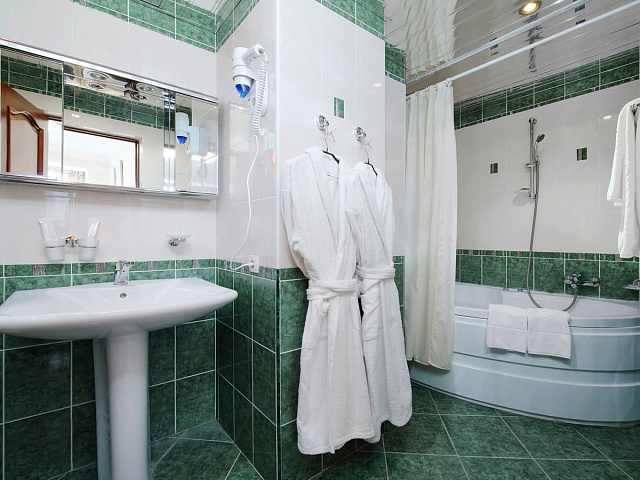 Санаторий «Виктория», Кисловодск. 2-комнатный номер «Люкс» повышенной комфортности