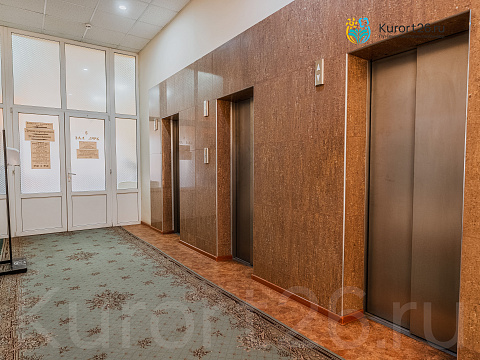 Санаторий «Крепость» г. Кисловодск. Лифты