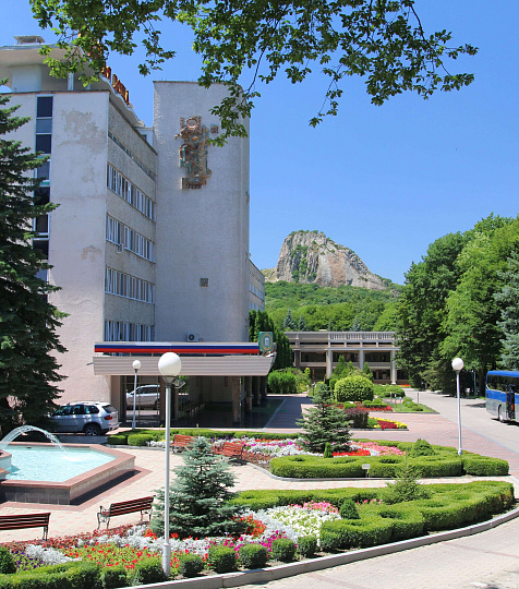  Санаторий «Дубовая Роща», г. Железноводск. Корпус Люкс