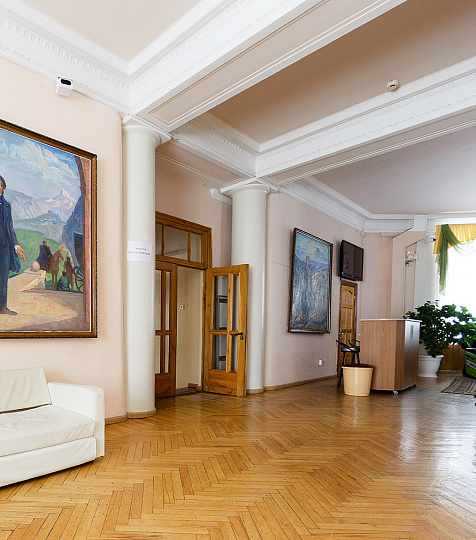  Санаторий «им. С.М. Кирова» Кисловодск. Холл в спальном корпусе