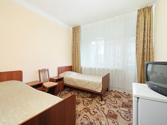 Санаторий «им. Анджиевского», Ессентуки. 2-местный номер 2 категории, корпус 3