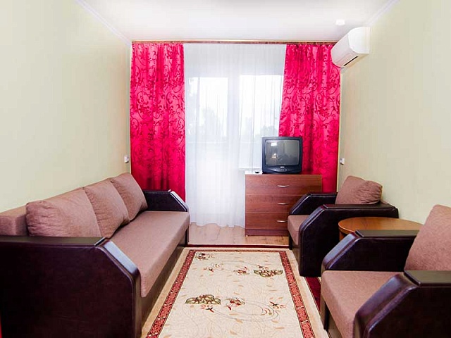 Санаторий «Долина Нарзанов», Железноводск. 2-местный 2-комнатный номер «Люкс»