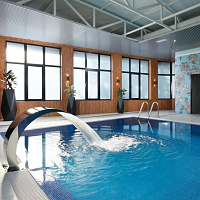 Крытый бассейн