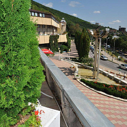  Санаторий «Родник» Пятигорск. Территория