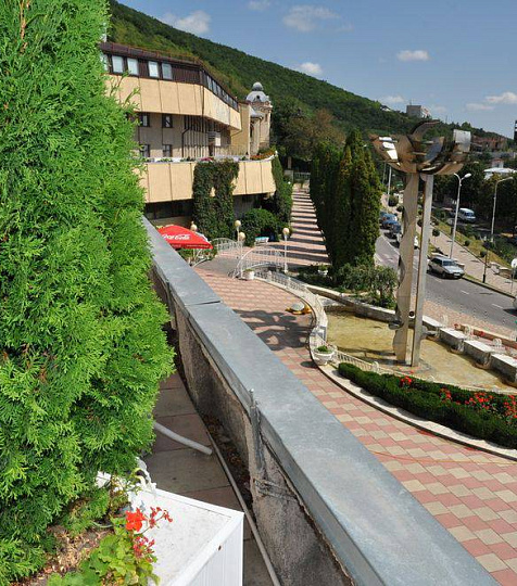  Санаторий «Родник» Пятигорск. Территория