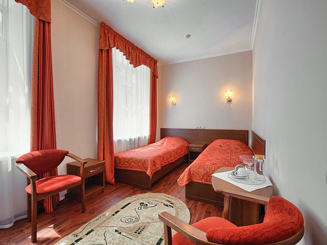 Санаторий «им. Анджиевского», Ессентуки. 2-местный номер 1 категории, корпус 2