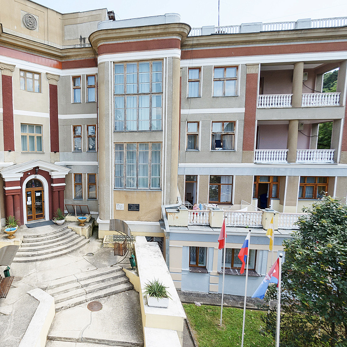  Санаторий «им. С.М. Кирова» Кисловодск. Территория