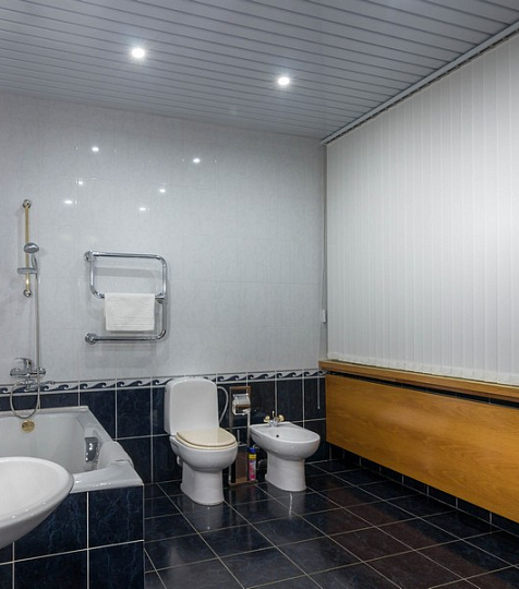  Санаторий «Москва», г. Ессентуки, Сюит (3-х комнатный 2-х местный) с размещением двух человек, ванная комната