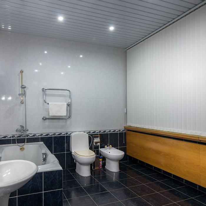  Санаторий «Москва», г. Ессентуки, Сюит (3-х комнатный 2-х местный) с размещением двух человек, ванная комната