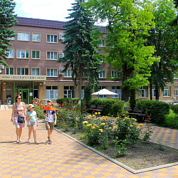  Медицинский центр «Ессентуки» (лечение без проживания),территория