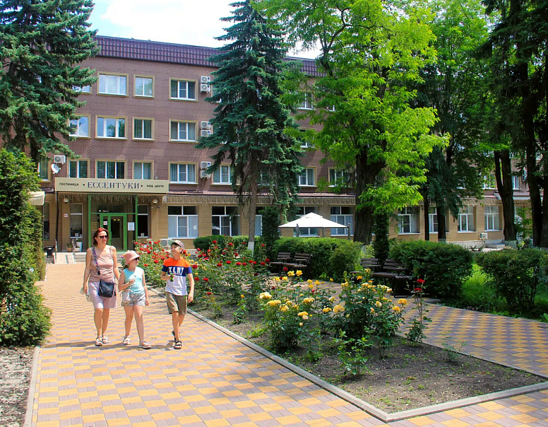  Медицинский центр &laquo;Ессентуки&raquo; (лечение без проживания),территория