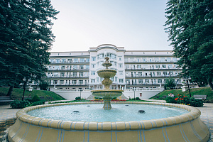 Путёвка с лечением всего за 3800 руб./сут.! Санаторий «Центросоюз», Кисловодск