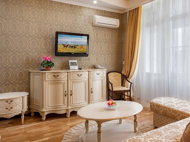 Санаторий «Крепость», Кисловодск. 2-местный 2-комнатный «Люкс»