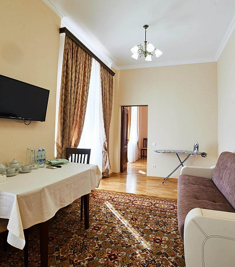  Санаторий «Узбекистан», г. Кисловодск. Номер Люкс, корпус №2