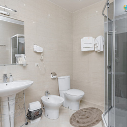  Санаторий Крепость г. Кисловодск, двухместный двухкомнатный Люкс, ванная комната