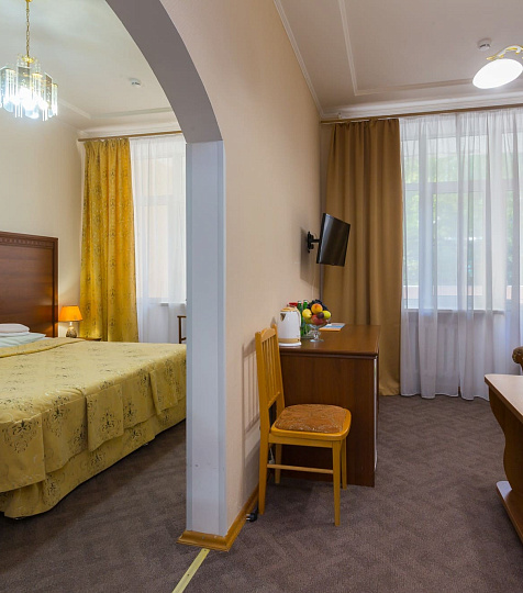  Санаторий «Москва», г. Кисловодск. Двухместный номер «Люкс»