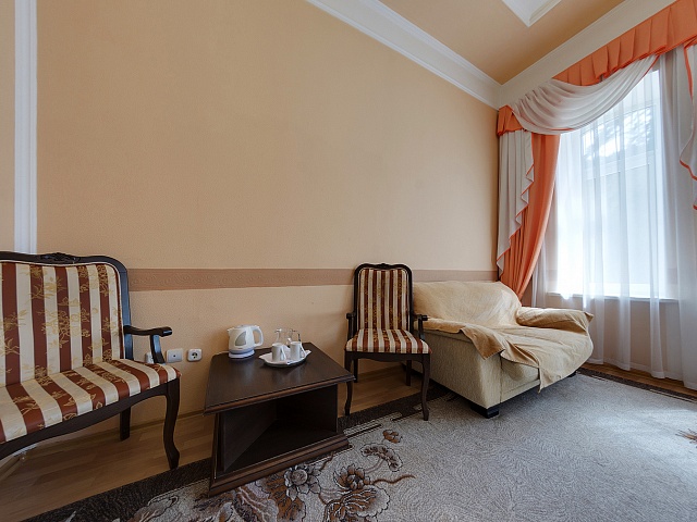 Санаторий «им. С.М. Кирова», Кисловодск. 2-местный номер 1 категории, корпус №3